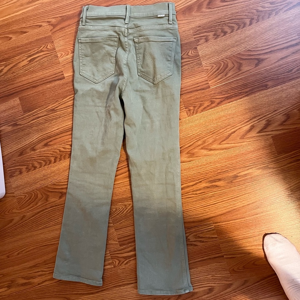 MOTHER Smokin' Double
Ankle High-Rise Flare Jeans - Picture 14 of 15